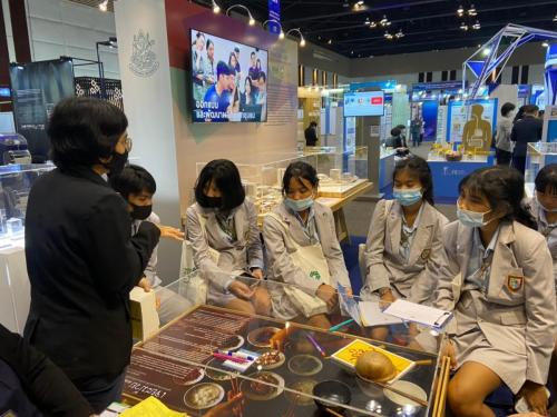 พลวัตวิถี เยาวราช: สืบทอด เปิดรับ ปรับตัว